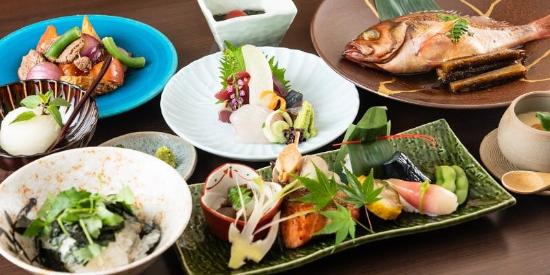 【人形町コース】ペルー料理「ロモサルタード」や旬の和食、1本魚の煮付けをご堪能 全7品