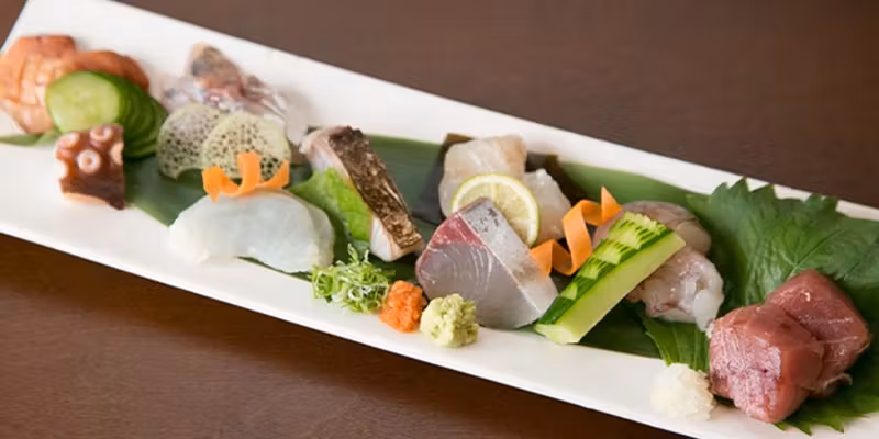 Dinner/90-Minute All-You-Can-Drink: Sushi Course Using Fresh Natural Seafood - 6 Dishes in Total