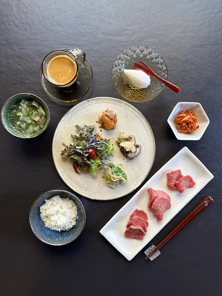 USHIWAKAMARU 런치 야키니쿠 코스