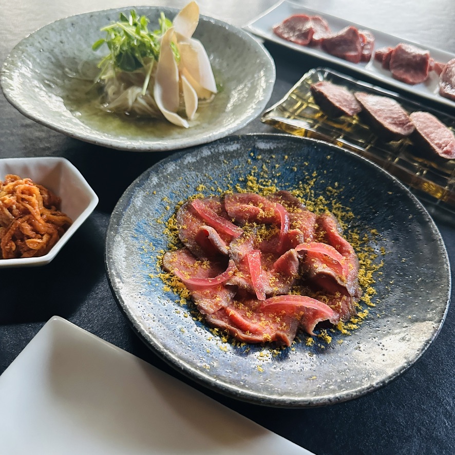 [USHIWAKAMARU 코스] 저희 자랑의 다양한 고기 요리를 맛볼 수 있는 전 8품 코스