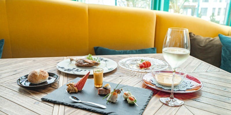Lunch Course Starting with Pintxos [4 Dishes]
