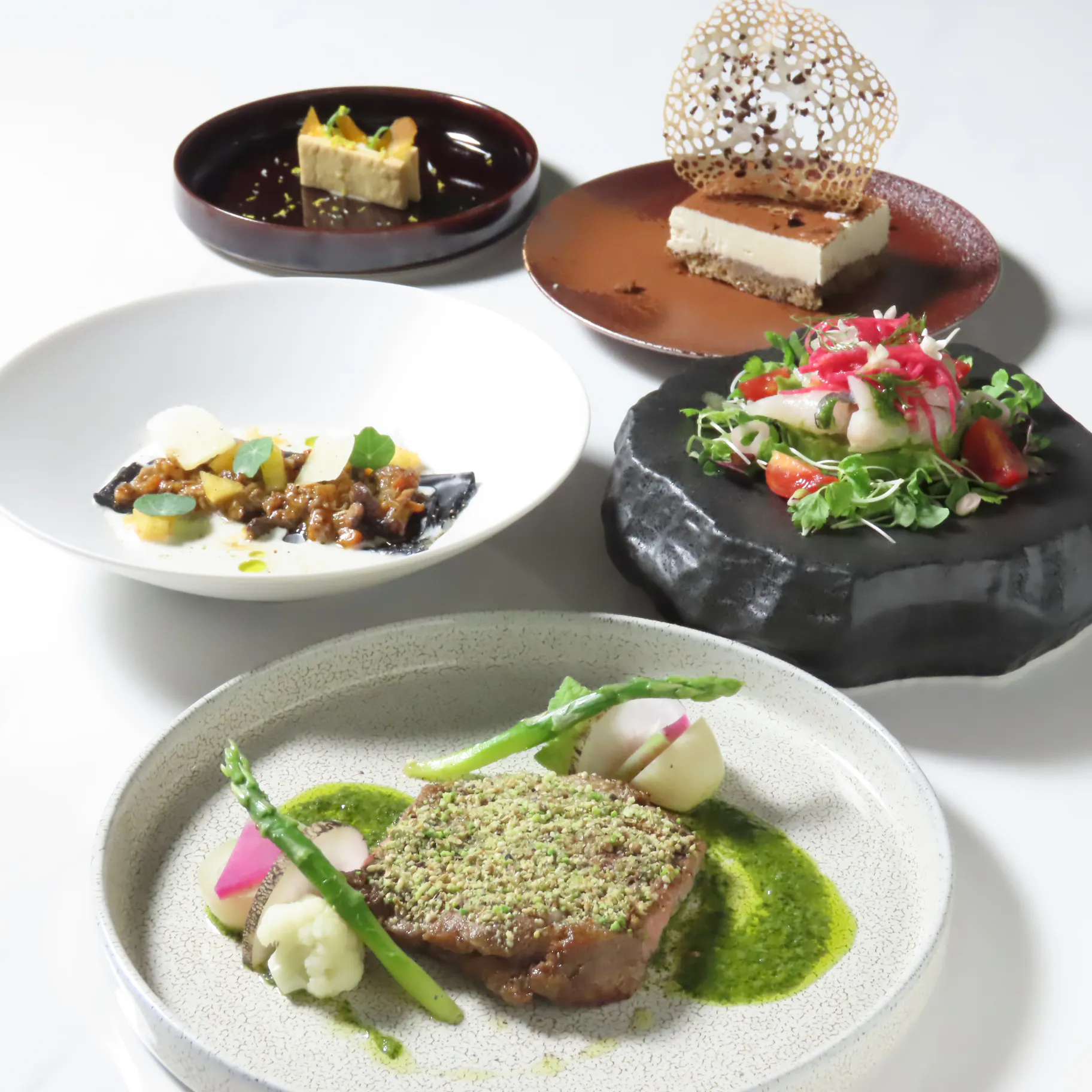 含咖啡的主餐 全5道菜的午餐套餐