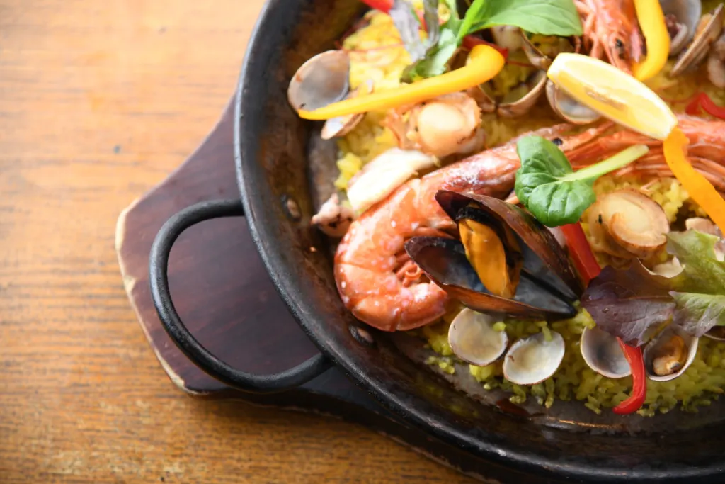 Luxury ♪ Best of Both Plan ♪ Sea Bounty Paella & Chita Beef Steak for 2 or more - Comprehensive Free Drink (+1800 yen)