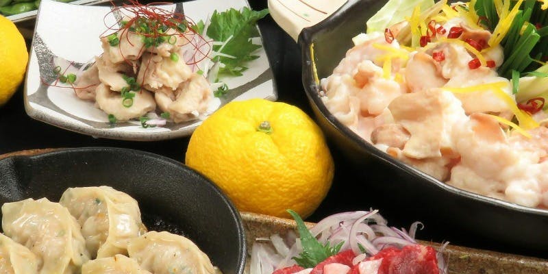 【選べるもつ鍋と馬刺し】初めての方におすすめ！もつ鍋と馬刺し3種盛など8品。4300円※2名様～