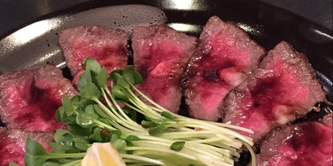 焼肉・居酒屋 獏羅