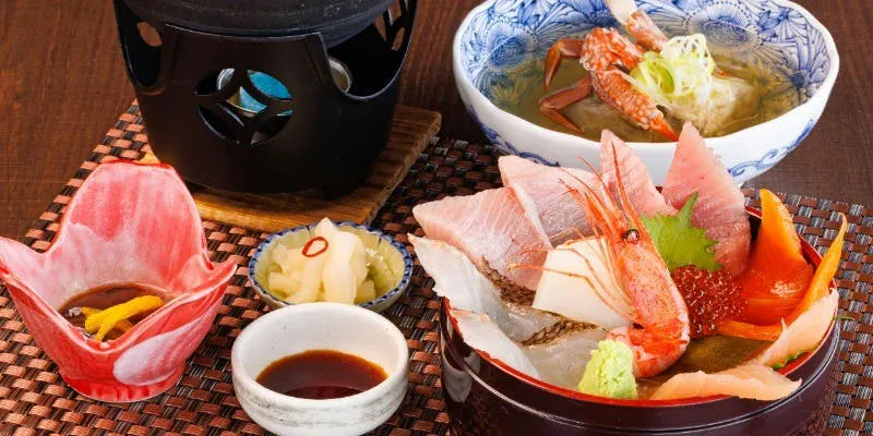 冰见新鲜海鲜盖饭