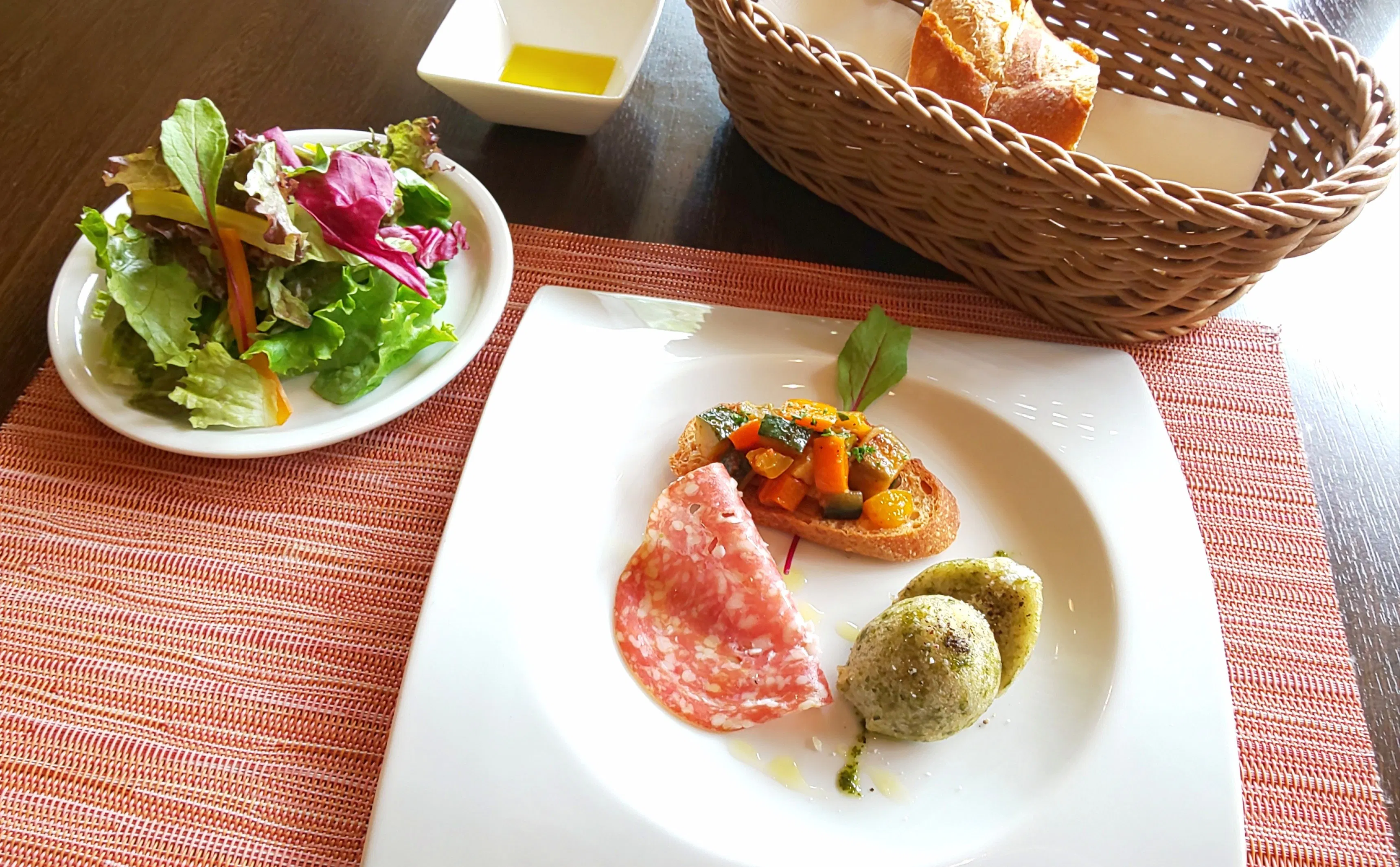 ランチ B コース + ドルチェ3種盛り