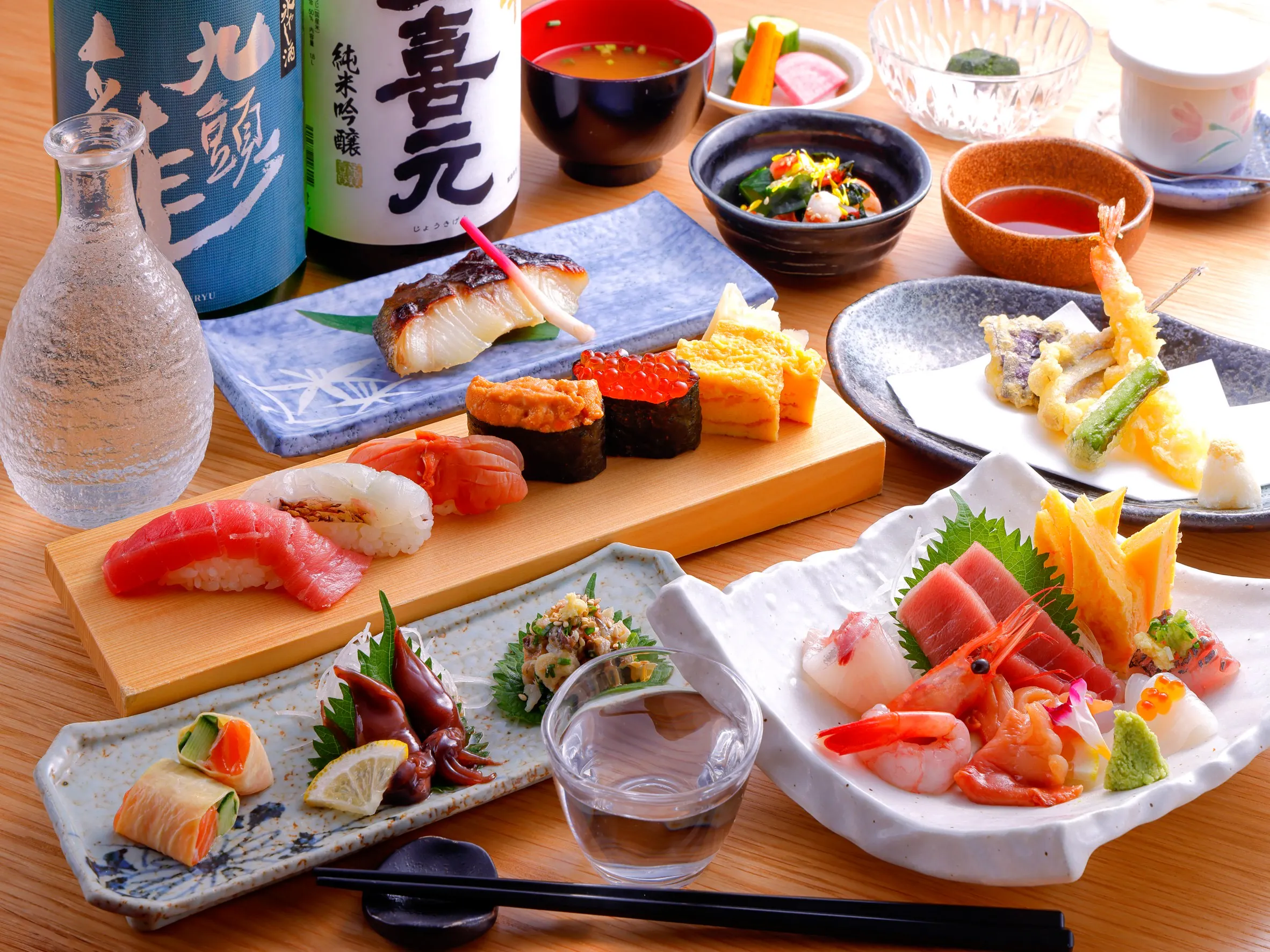 【接待・會食◆1.5H無限暢飲 極致套餐】頂級食材的連續饗宴!嚴選江戶前特上壽司,加上刺身拼盤、烤魚、天婦羅等一應俱全的奢華套餐 全10道菜 9000日圓