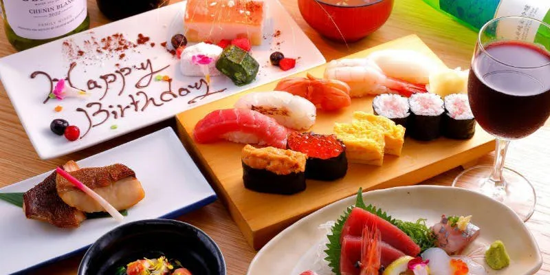 乾杯ドリンク付き♪【記念日・誕生日◆デザートプレート付アニバーサリーコース】寿し和の定番の板長自慢一品料理や本格寿司をたっぷり堪能!全9品 7500円 // ANNIVERSARY COURSE