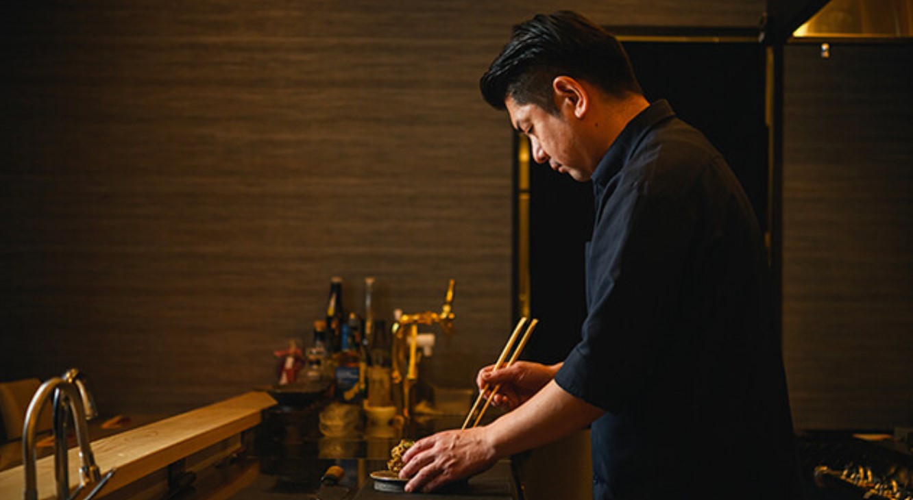 Luxury lunch course featuring special shark fin chawanmushi