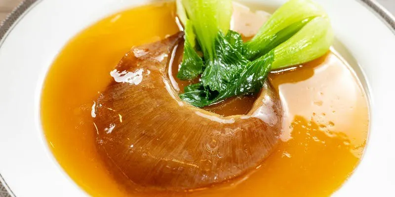 【尊榮套餐】魚翅、嚴選牛肉黑胡椒炒等共10道菜