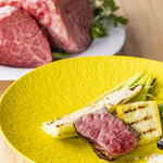 【午餐套餐】品嚐以炭烤及義大利麵等方式烹調的正宗義大利料理，充分展現季節性食材的美味
