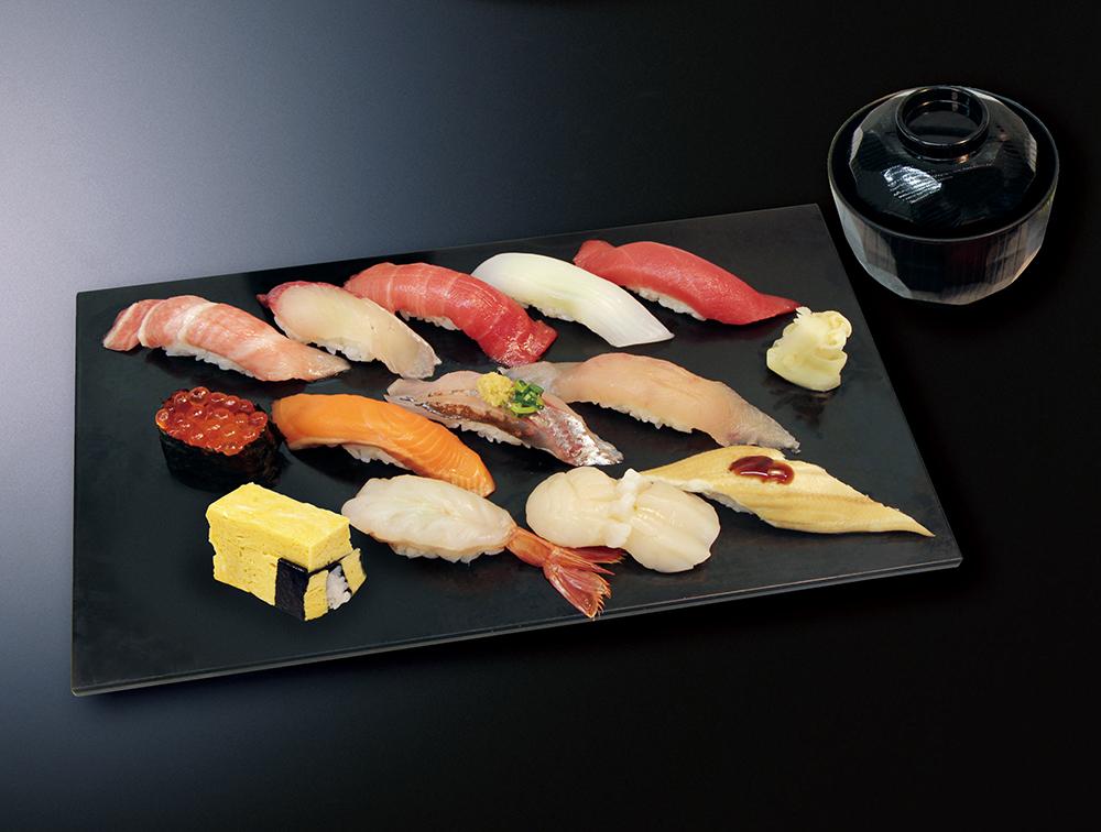 13-Piece Nigiri Sushi Set: Tsutsuji (with miso soup)