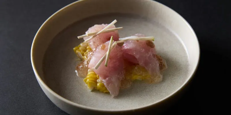 A seasonal chef's choice course that changes daily (7 dishes in total)
