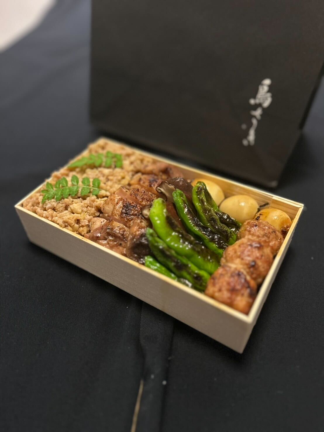 　「鳥さきのお弁当」 ※テイクアウト 店頭にてお受け取り下さい。