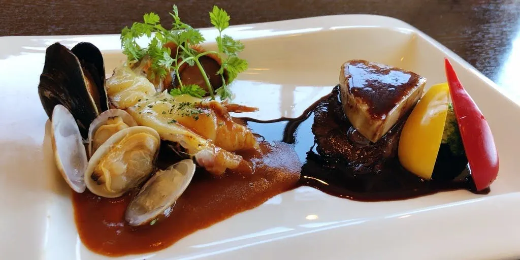 ANNIVERSARY  COURSE