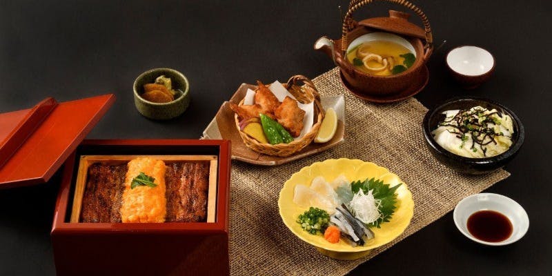 Kagurazaka's New Specialty [Domestic Eel & Tiger Pufferfish] Eel Seiro Steaming Course - Irodori, 6 Dishes