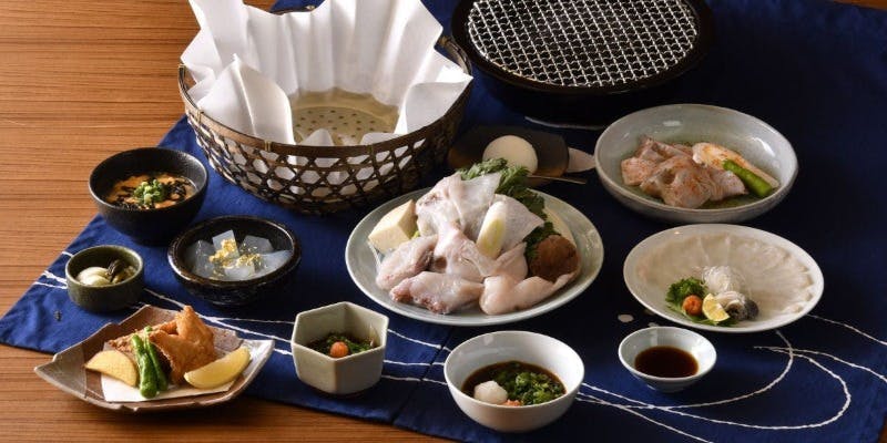 [Limited Quantity] A5 Rank Natural Tiger Pufferfish Course with Natural Fried Pufferfish & Grilled Pufferfish Included, 8 Dishes in Total, Reservation Required by the Day Before