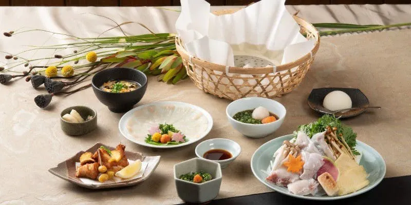 【玄品の季節膳】 ～가을의 미각과 함께 즐기는～　아키츠젠・나카츠（なかつ）코스  전 6품 ※9/1부터