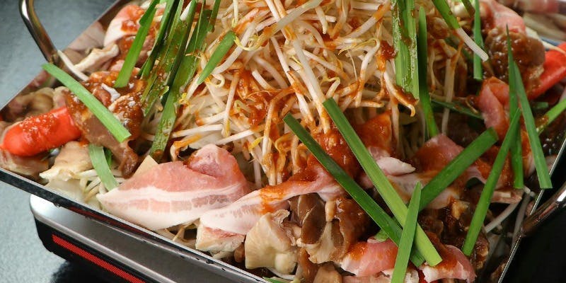 명물【호루진나베 코스】호루진나베 × サーモンタタキ 등 총 7품