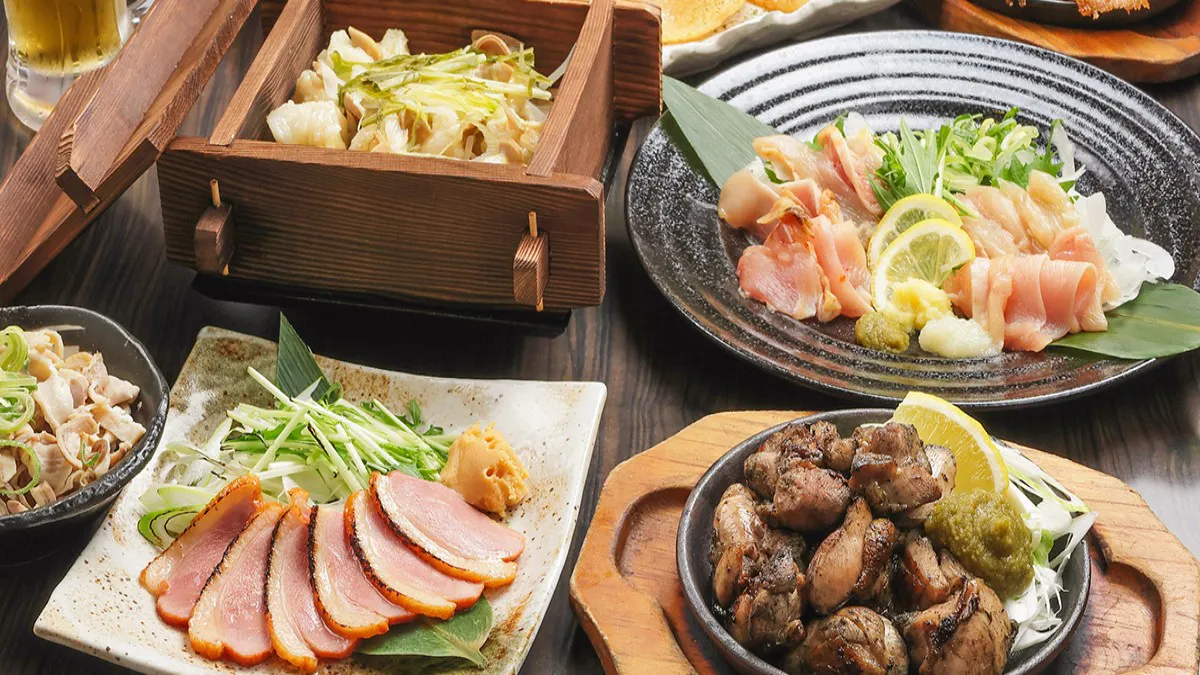 【博多天神套餐】鸡刺身、蒸笼菜和炭火烧 全11道菜