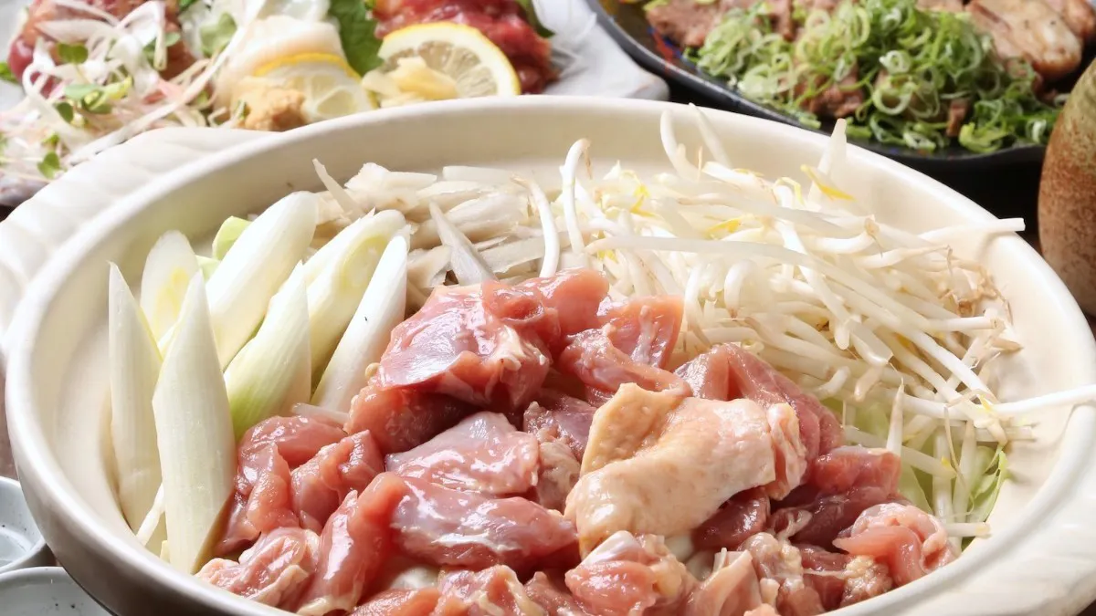 鍋物「美味肉品饗宴套餐」馬刺身×可選鍋物等8道菜