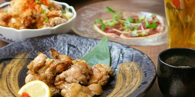 가성비 좋은 【오키가루 코스】 푸짐한 닭다리살 숯불구이 × 요다레도리 등 총 8품