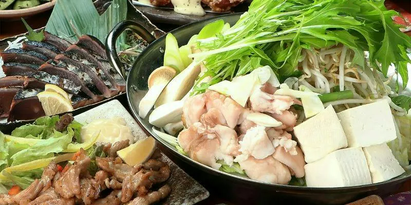【鍋付!炎コース】白濁阿波尾鶏鍋×カツオ藁焼など全8品