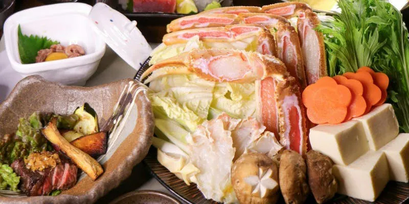 【甚べぇ極コース】 甚べえ鮮魚盛り×生ズワイガニと鰤のしゃぶしゃぶなど9品