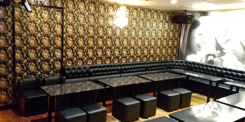 カラオケ館 北野坂店