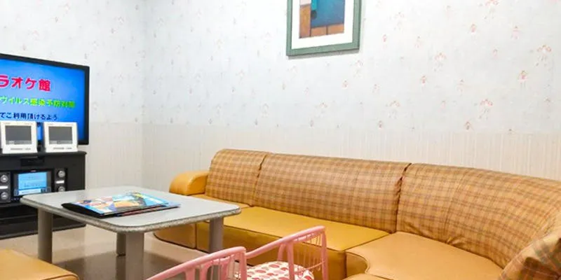カラオケ館 茨木西豊川店
