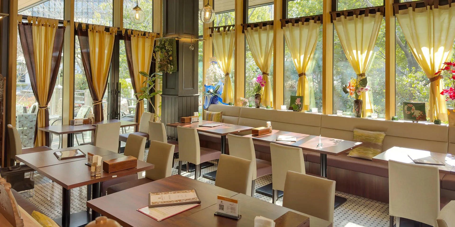 JASMINE THAI TERRACE 赤坂