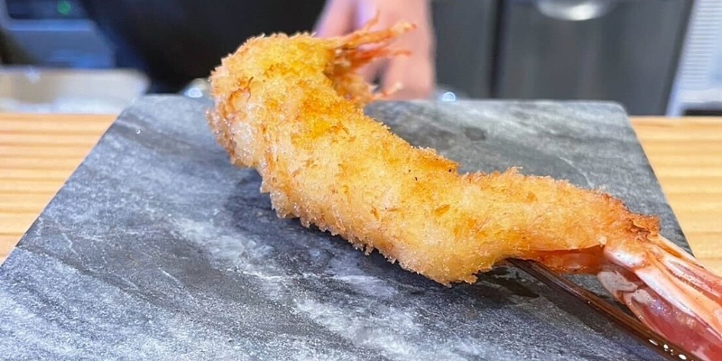 【Hana课程】由时令鲜鱼和蔬菜与特制混合油交织而成的极致串炸10串