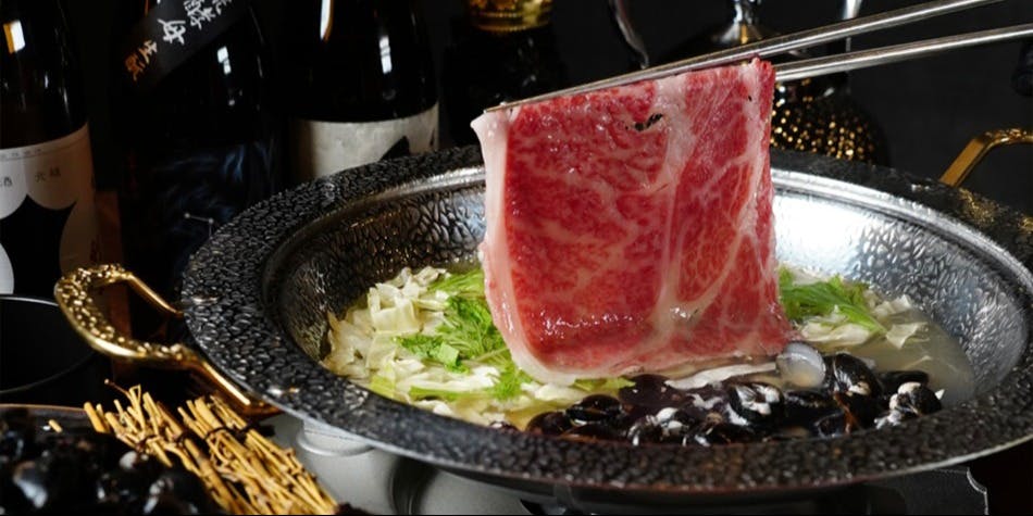 【極上精選和牛×品牌豚肉的半半鍋】肝臟恢復貝類燉肉火鍋套餐 全8道菜