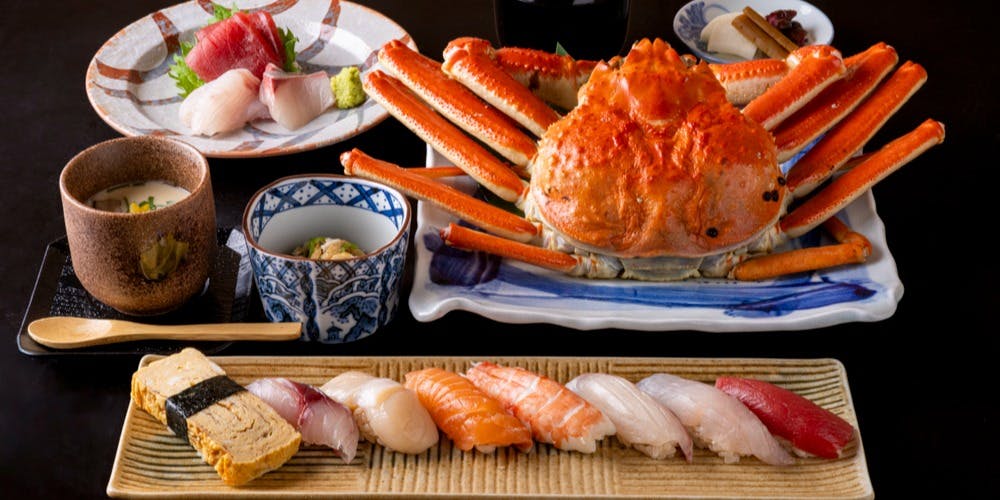 [Kani Gozen Gion] Boiled or charcoal-grilled live snow crab and 8 pieces of daily nigiri