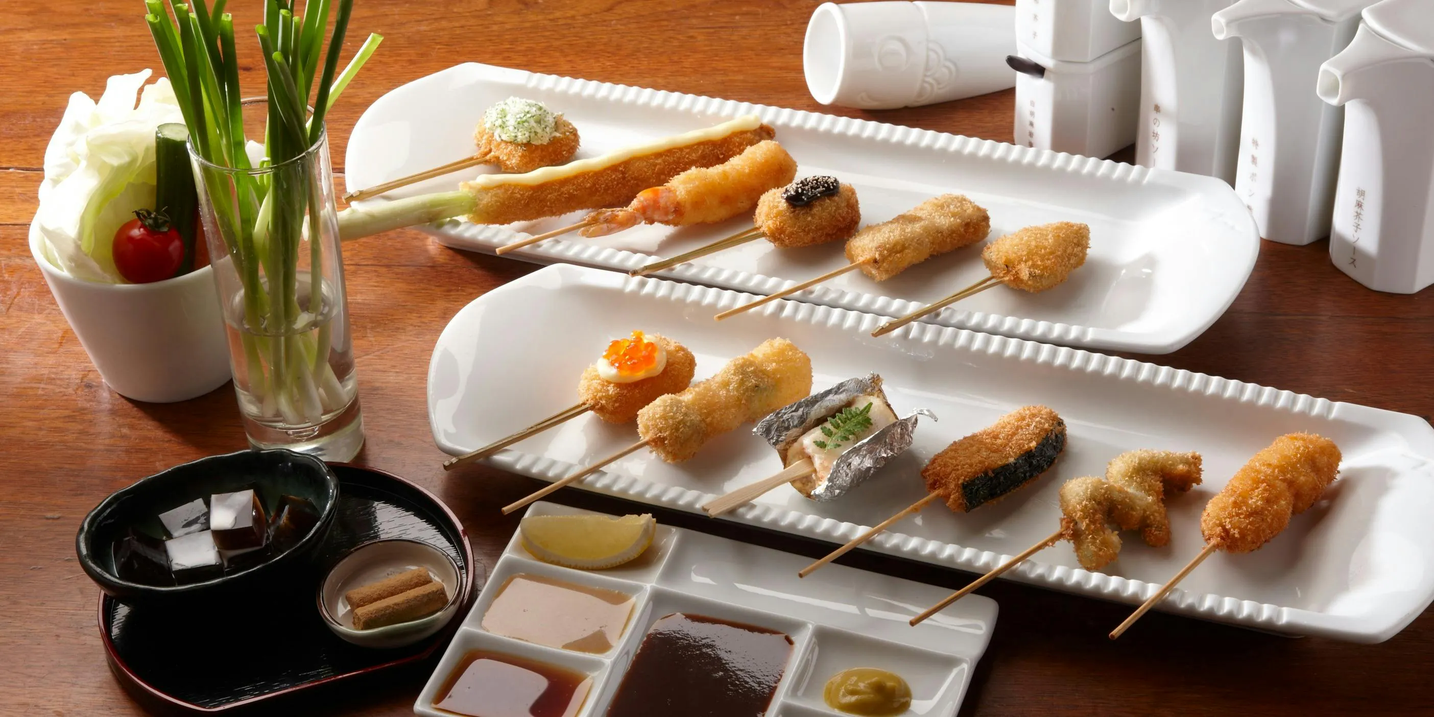 【菩提樹】限午餐供應。串炸12種與正餐套餐