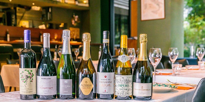 【2時間プレミアムワイン飲み放題】シャンパーニュやプレミアムワインを含む約20種の高級ワインを堪能