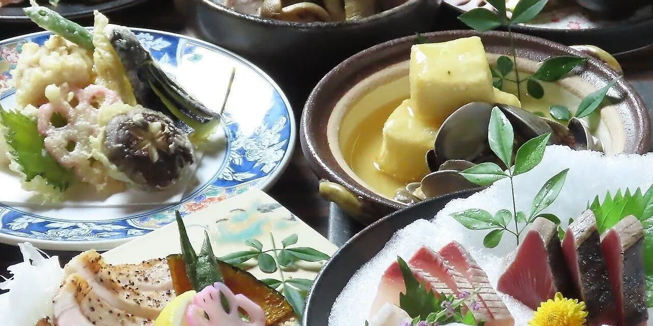 【全8品】瀨戶內鮮魚5種盛、旬的天婦羅盛、桃色吐息豬肉炙燒等