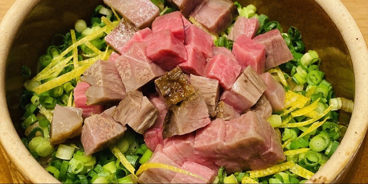 [Recommended for anniversaries and dates] A luxurious course featuring exquisite A5 Wagyu specialty dishes served as small plates