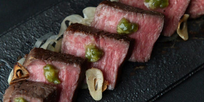 【夏季限定・高知堪能コース】鱧料理と藁焼き二種、四万十麦酒牛、土佐巻きなど全12品
