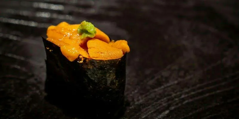 Packed with seasonal delicacies! Sushi Course featuring 8 pieces of sushi and 5 dishes