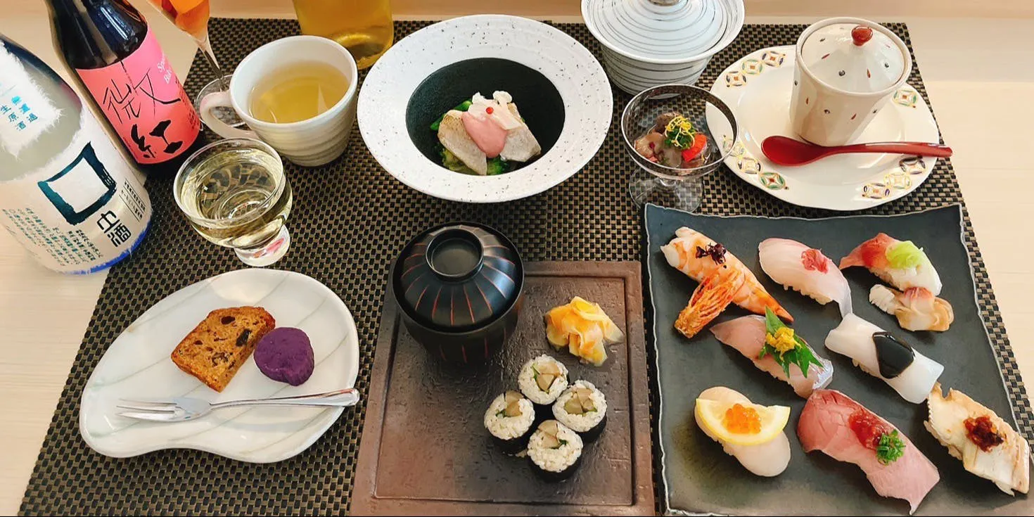 鮨佳月