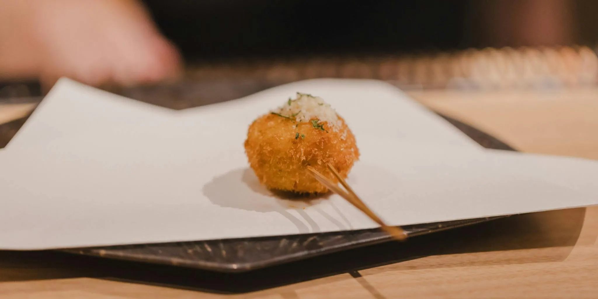 【串10本コース】海鮮串3種、肉串2種、野菜・その他串5種、デザートなど全4品