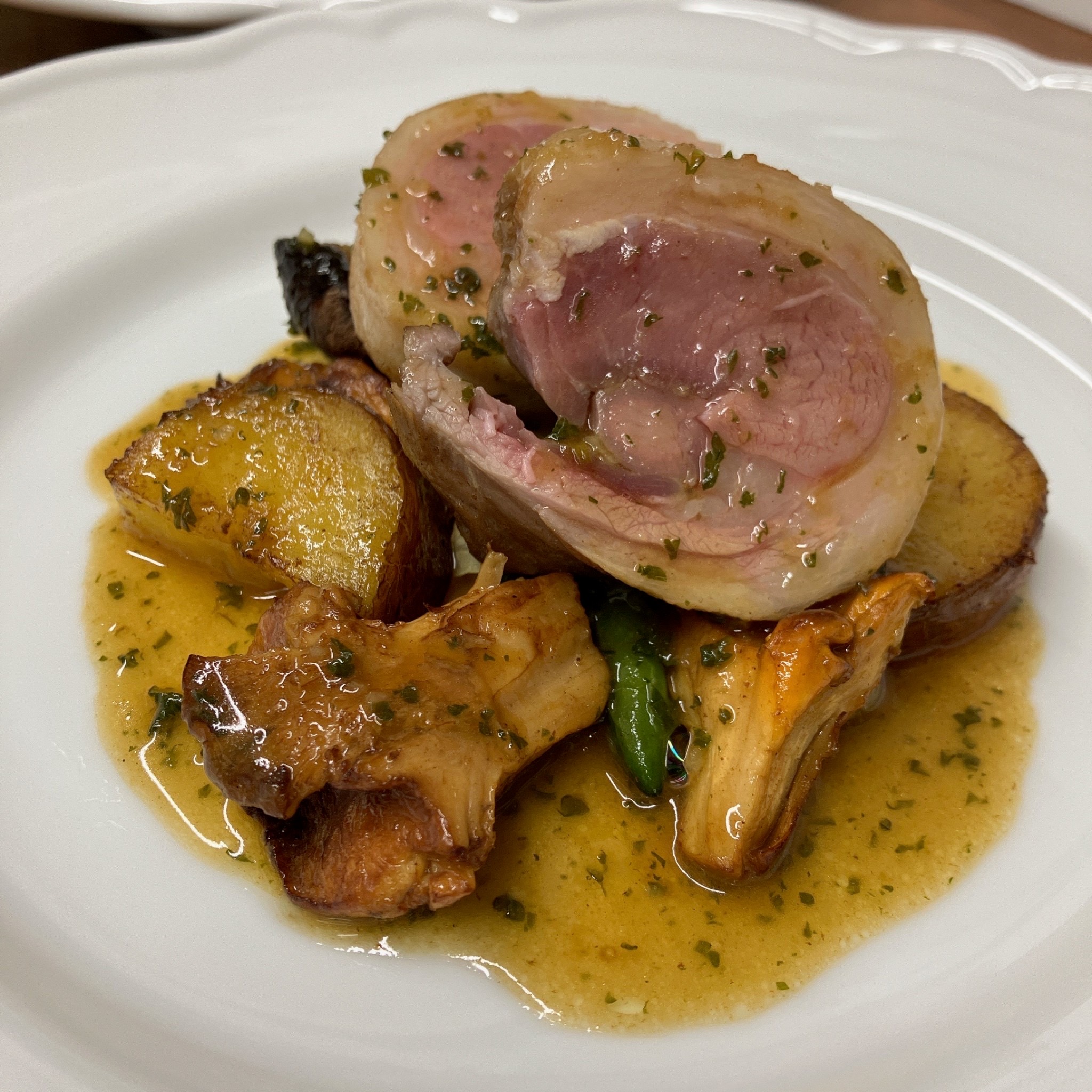 【Lunch】Regular Course with a choice of appetizer and main dish on the day (from 5 options)