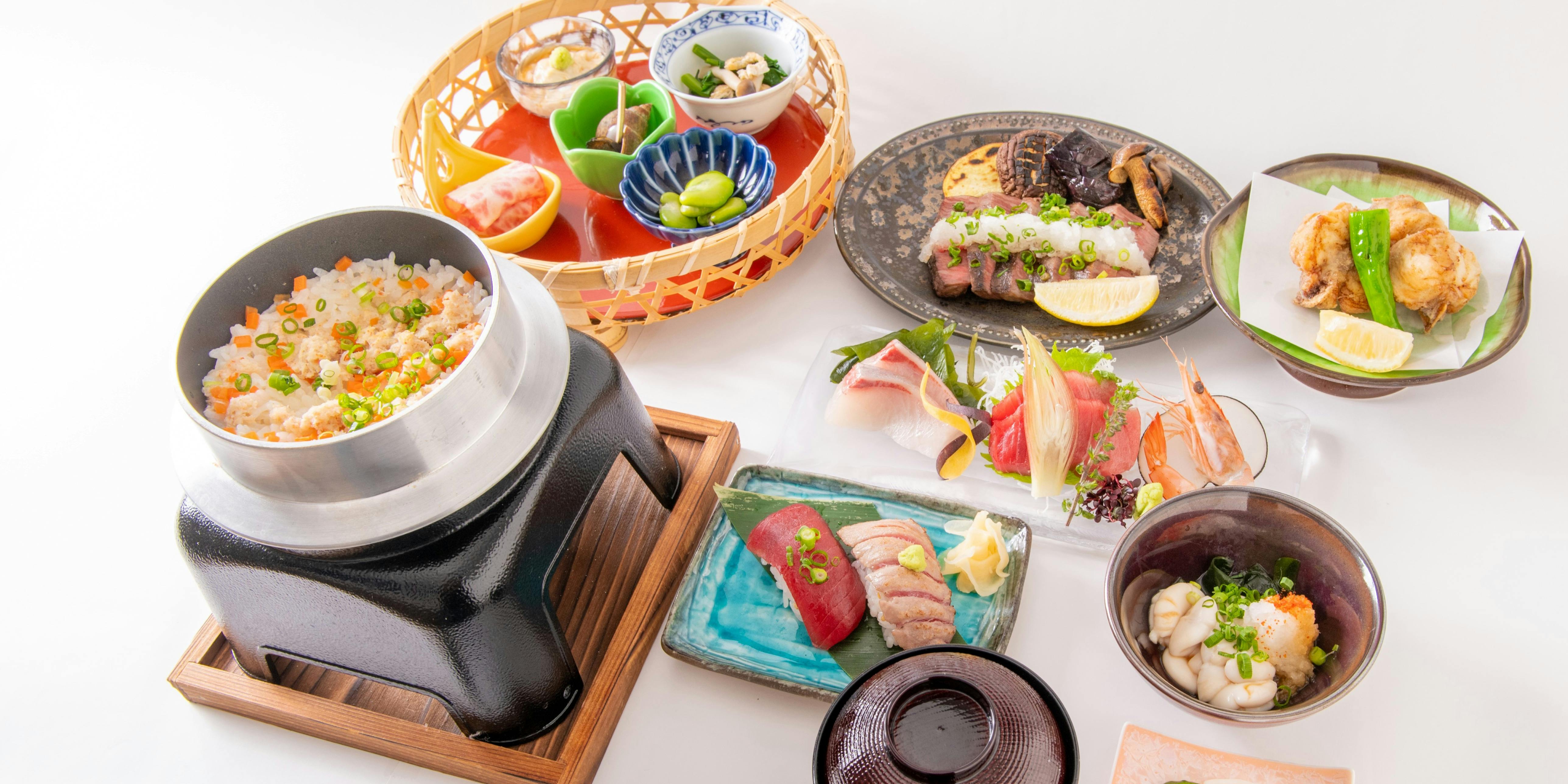 [Deluxe Course] Includes Karasumi Soba, A5 Rank Miyazaki Beef Grilled on a Net, Matsutake and Pike Conger Dobinmushi, Eel and Anago Chazuke, and more, totaling 8 dishes.