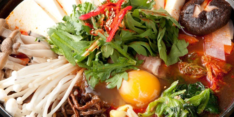 2시간 음료 무제한 포함 두부가 듬뿍 들어간 찌개 전골과 해산물 부침개, 잡채 등...찌개 전골 코스