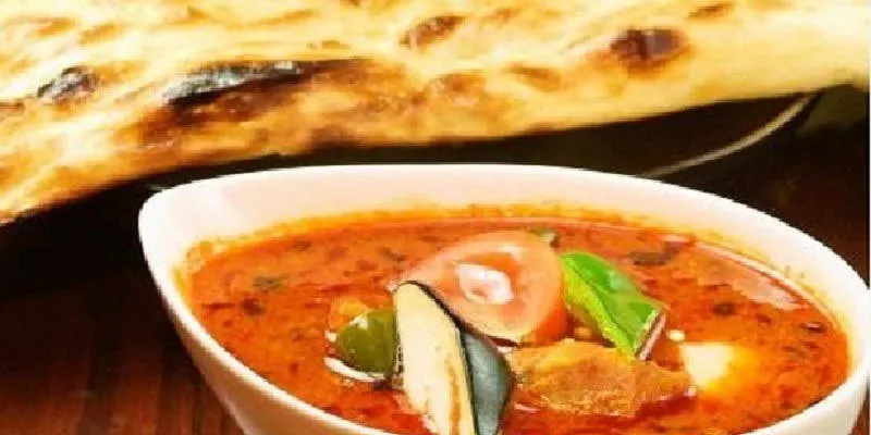 【60分飲み放題付きスペシャルコース】お好みのカレー2種にナンかライス、パパド・サラダを楽しめるプラン