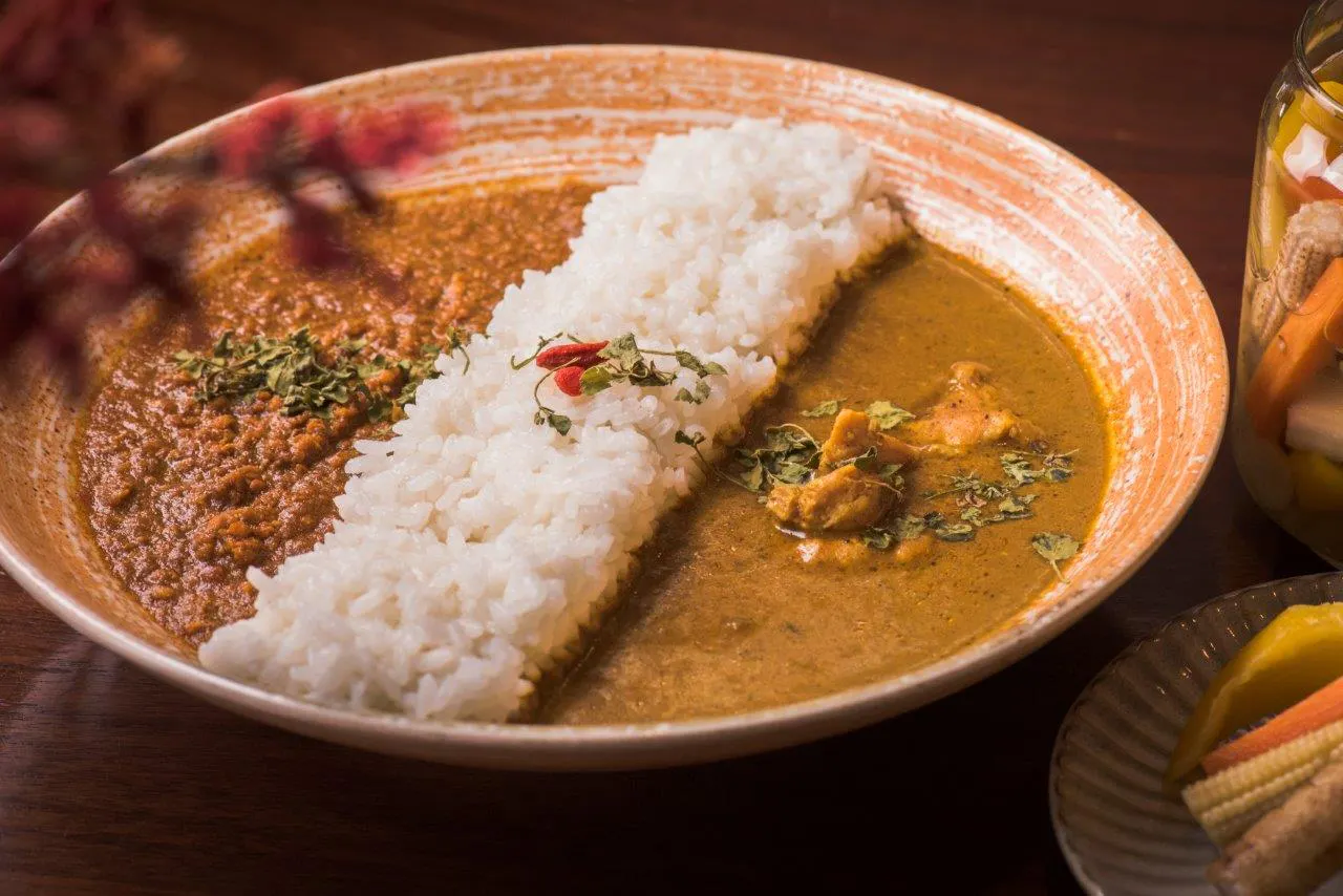 麻布十番 薬膳カレー 新海 虎ノ門店