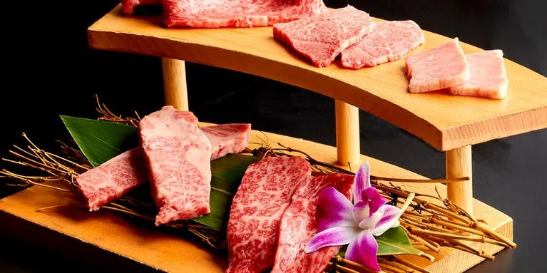 炭火焼肉 たくみ