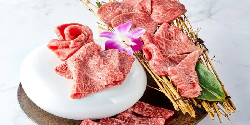 【たくみ 夏納涼套餐】石垣牛三種拼盤、大山雞、頂級鹽燒牛舌蔥鹽醬等 全8道菜+2.5小時暢飲